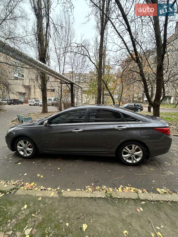 Седан Hyundai Sonata 2010 в Николаеве