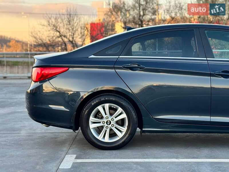 Седан Hyundai Sonata 2013 в Киеве