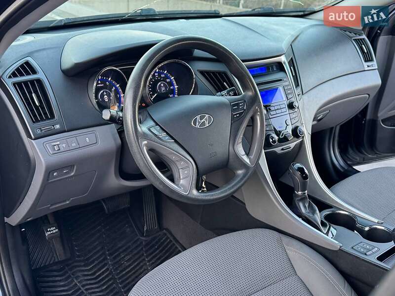 Седан Hyundai Sonata 2013 в Киеве