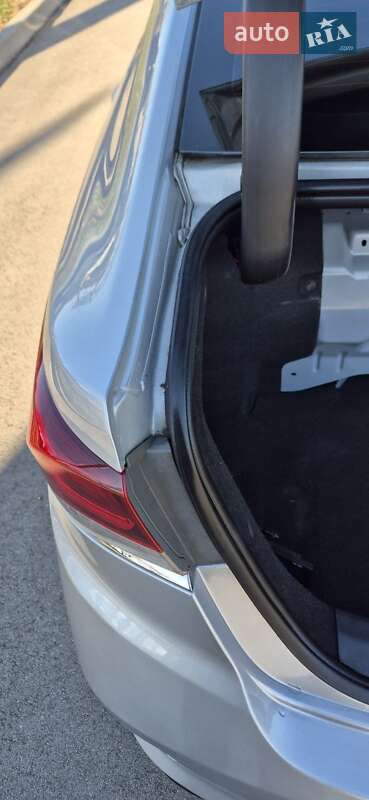 Седан Hyundai Sonata 2018 в Житомире