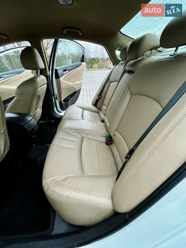 Седан Hyundai Sonata 2013 в Киеве