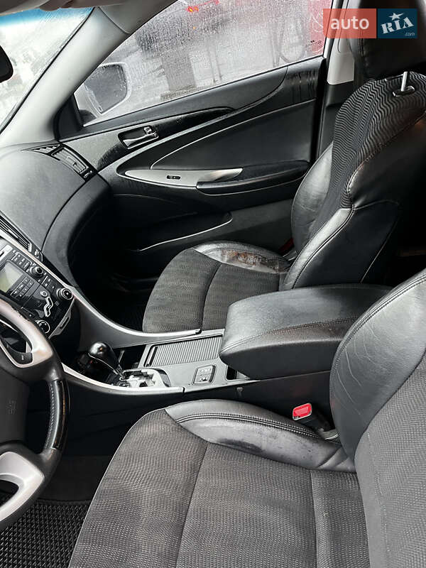 Седан Hyundai Sonata 2012 в Киеве