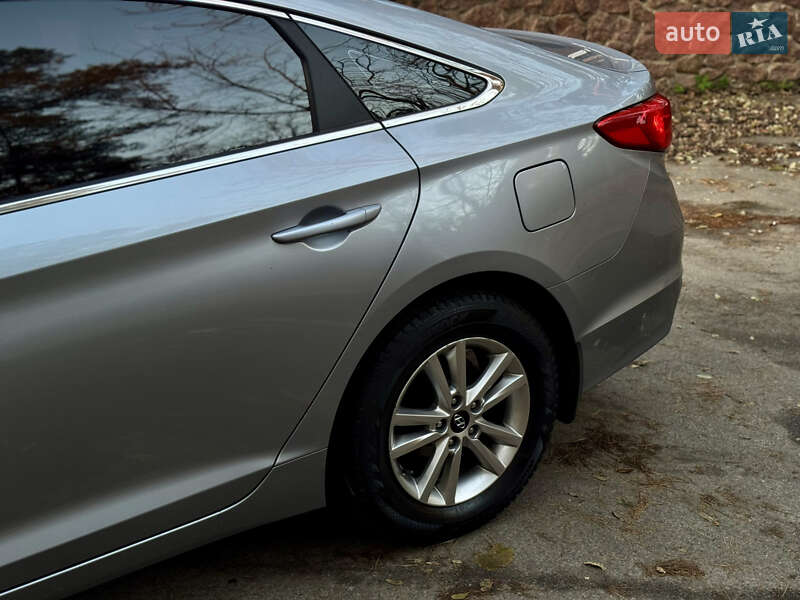 Седан Hyundai Sonata 2016 в Киеве