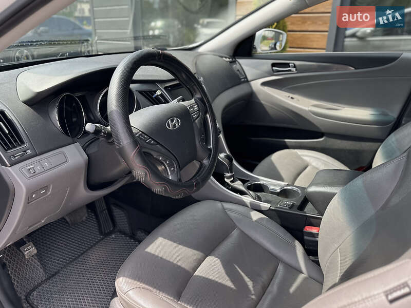 Седан Hyundai Sonata 2014 в Шептицькому