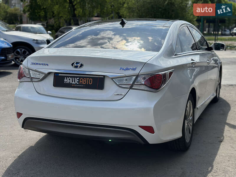 Седан Hyundai Sonata 2014 в Шептицькому