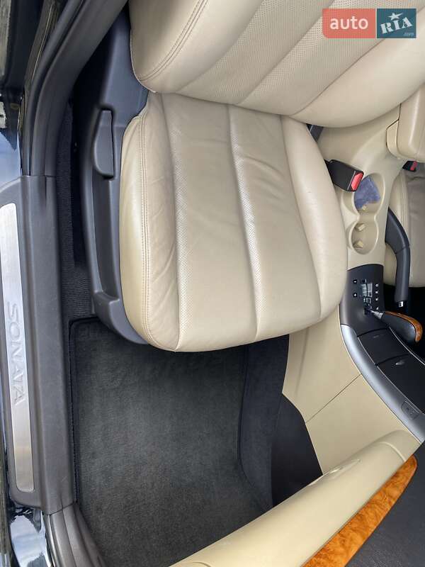 Седан Hyundai Sonata 2009 в Днепре