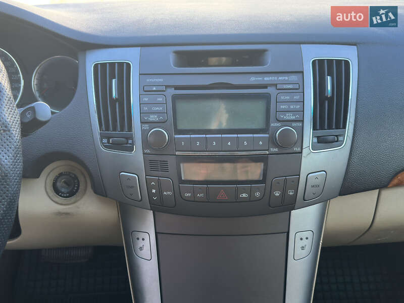 Седан Hyundai Sonata 2009 в Чернигове