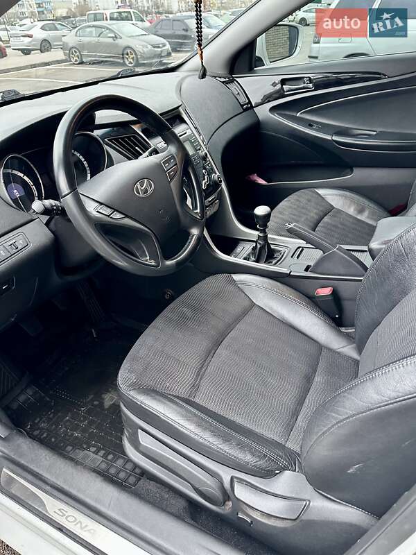 Седан Hyundai Sonata 2011 в Киеве