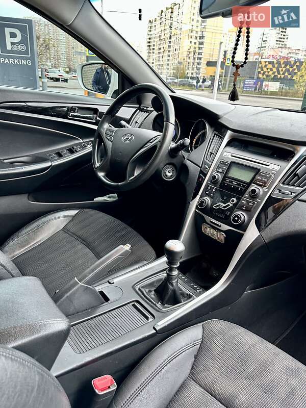Седан Hyundai Sonata 2011 в Киеве
