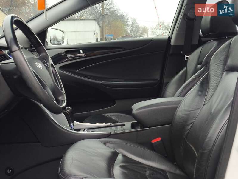 Седан Hyundai Sonata 2010 в Киеве