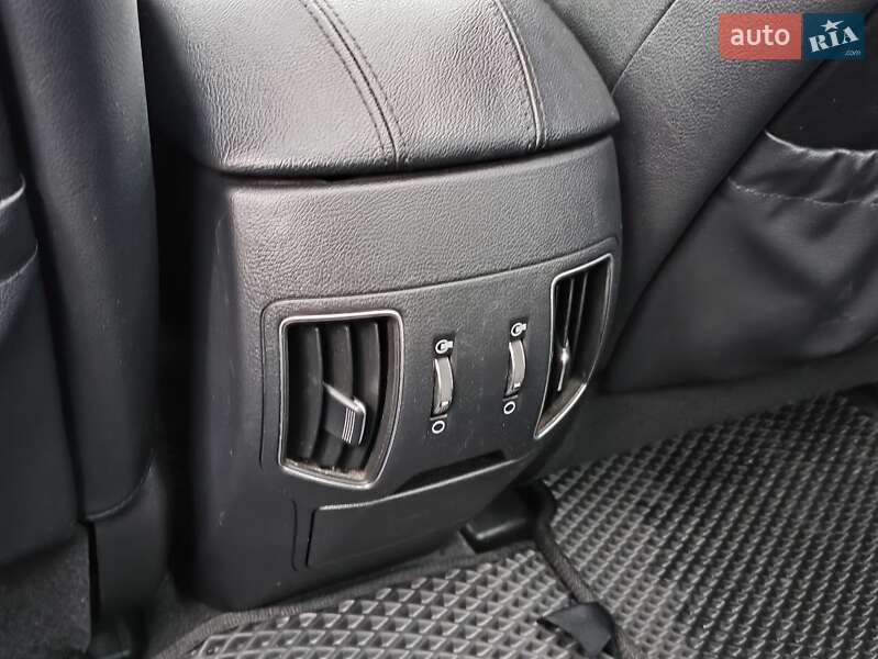 Седан Hyundai Sonata 2010 в Киеве