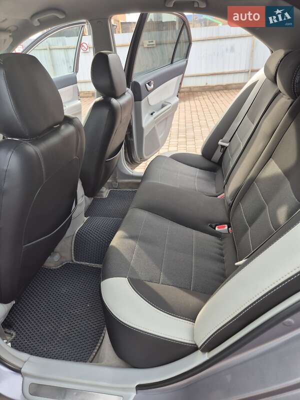 Седан Hyundai Sonata 2006 в Кривом Роге фото 14 Седан Hyundai Sonata 2006 в Кривом Роге