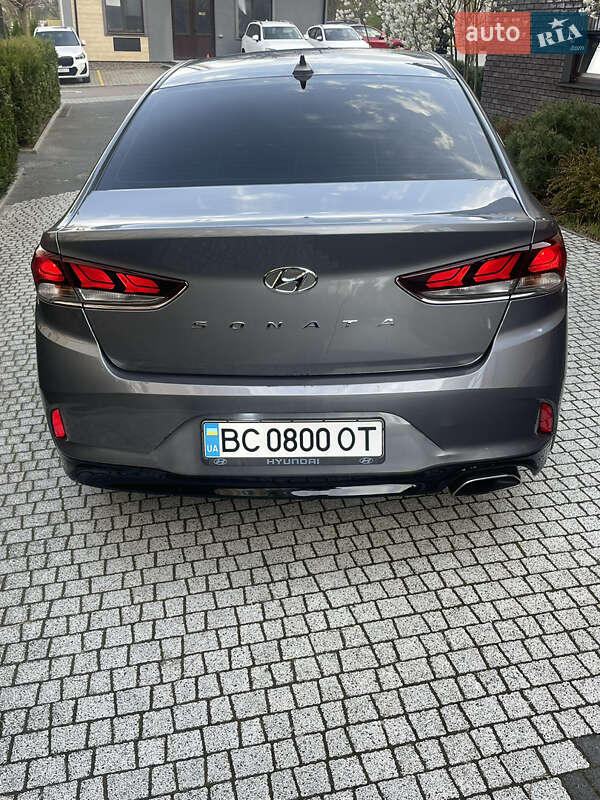 Седан Hyundai Sonata 2018 в Львове