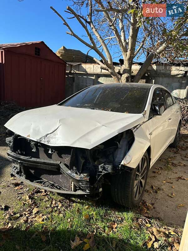 Седан Hyundai Sonata 2015 в Одессе