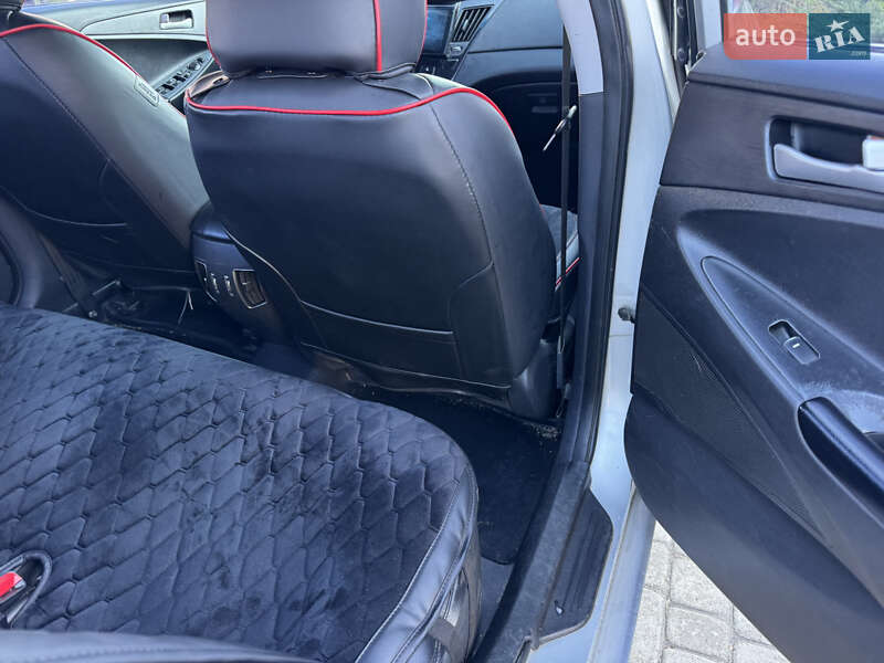 Седан Hyundai Sonata 2014 в Дніпрі