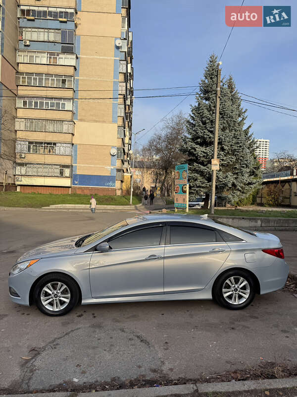 Седан Hyundai Sonata 2014 в Киеве