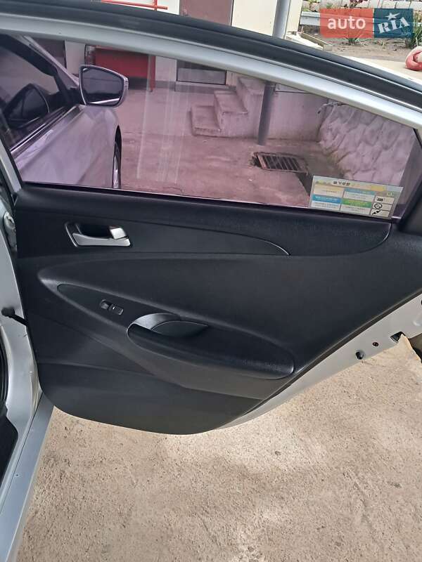 Седан Hyundai Sonata 2012 в Одессе