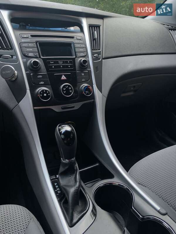 Седан Hyundai Sonata 2013 в Киеве