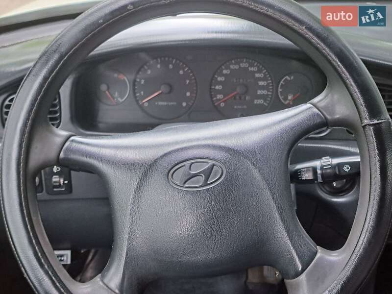 Седан Hyundai Sonata 1997 в Кропивницком