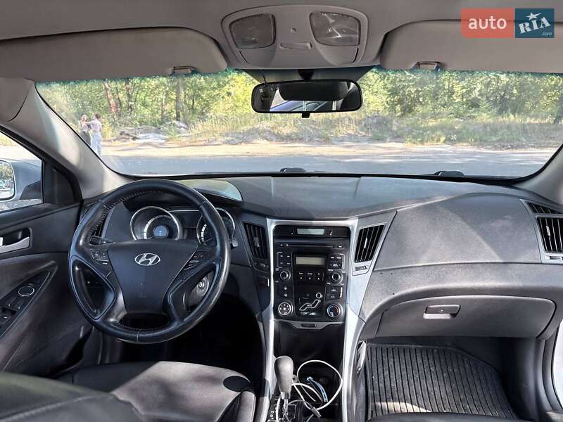 Седан Hyundai Sonata 2011 в Днепре