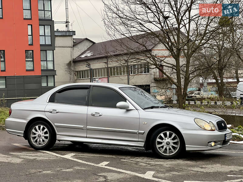 Седан Hyundai Sonata 2002 в Львове