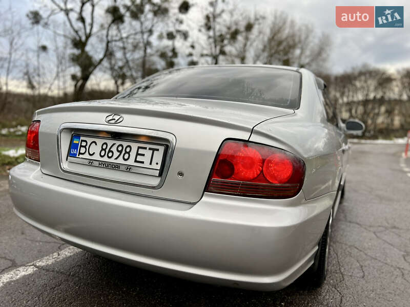 Седан Hyundai Sonata 2002 в Львове