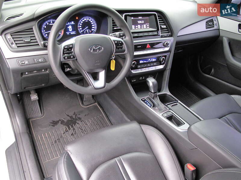 Седан Hyundai Sonata 2018 в Киеве