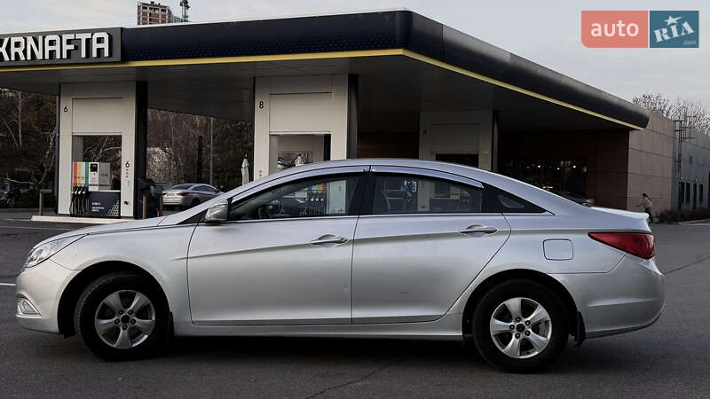Седан Hyundai Sonata 2013 в Днепре