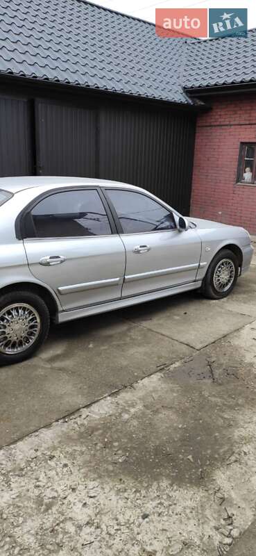 Седан Hyundai Sonata 2004 в Черновцах фото 2 Седан Hyundai Sonata 2004 в Черновцах