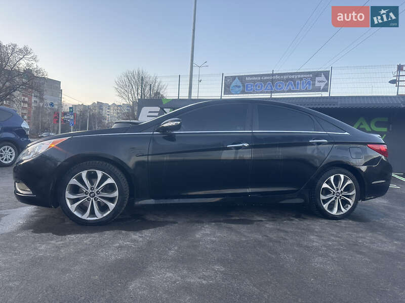 Седан Hyundai Sonata 2014 в Чернигове