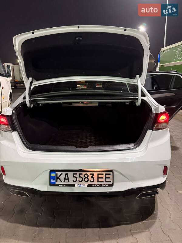 Седан Hyundai Sonata 2017 в Луцке