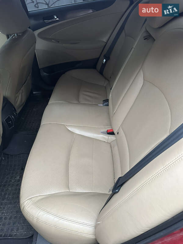Седан Hyundai Sonata 2013 в Киеве