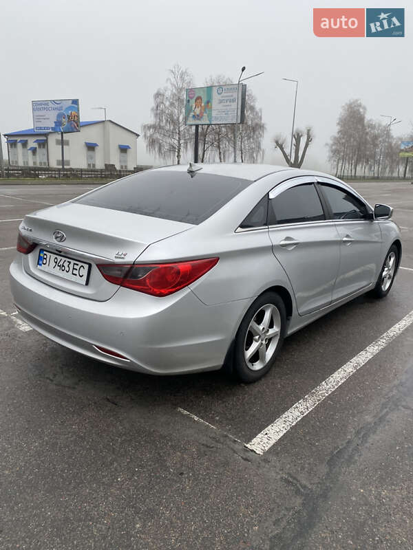 Седан Hyundai Sonata 2013 в Гатне фото 6 Седан Hyundai Sonata 2013 в Гатне