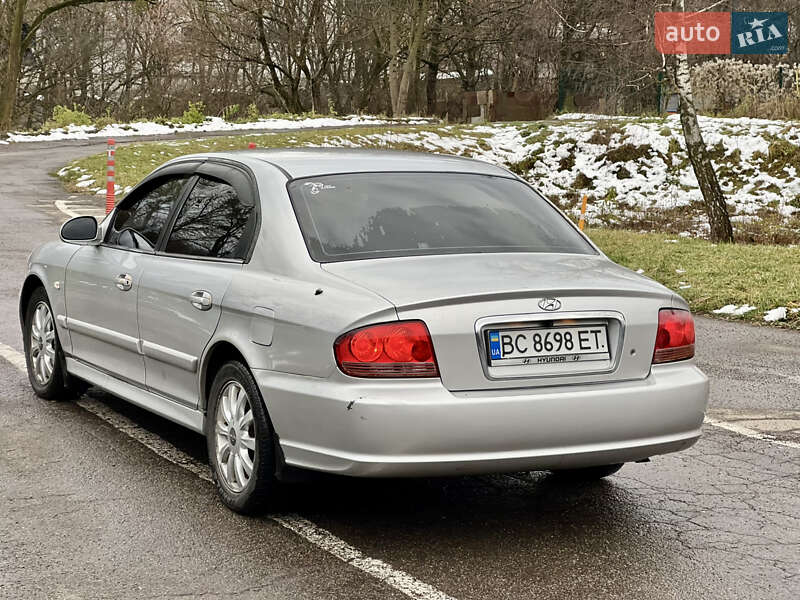 Седан Hyundai Sonata 2002 в Львові