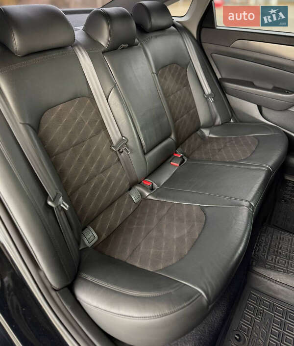 Седан Hyundai Sonata 2015 в Днепре