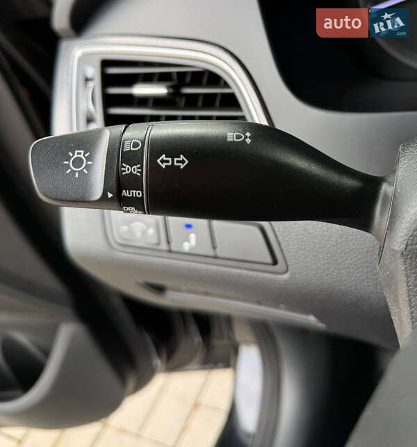 Седан Hyundai Sonata 2015 в Днепре