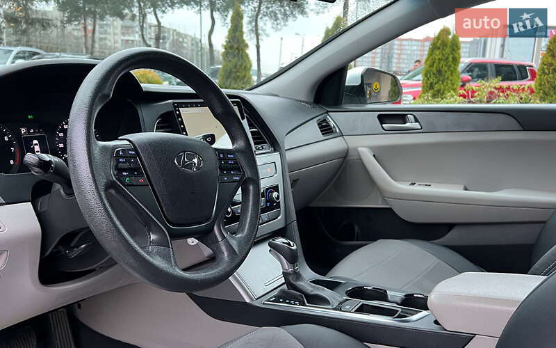 Седан Hyundai Sonata 2016 в Львове