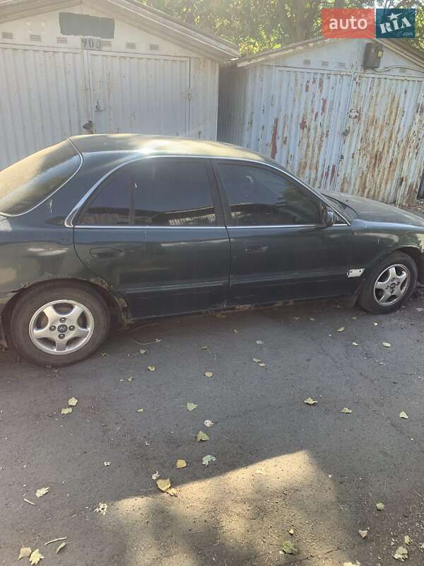 Седан Hyundai Sonata 1998 в Одессе