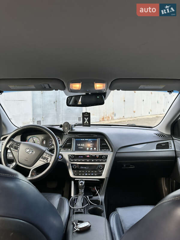 Седан Hyundai Sonata 2015 в Миколаєві