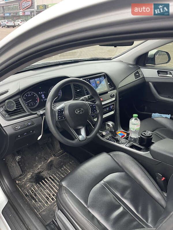 Седан Hyundai Sonata 2017 в Киеве