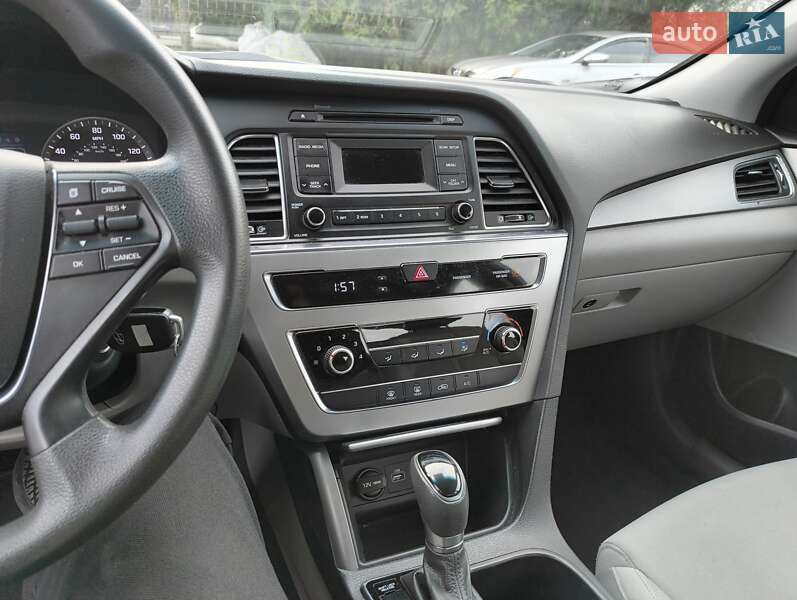 Седан Hyundai Sonata 2016 в Одессе