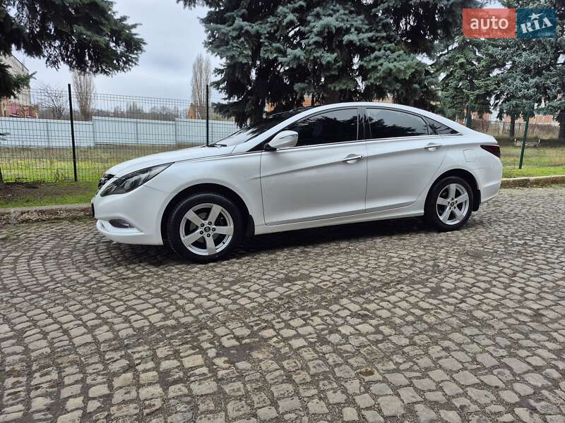Седан Hyundai Sonata 2012 в Кропивницком
