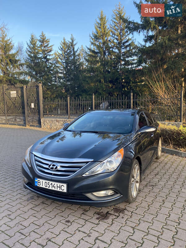 Седан Hyundai Sonata 2014 в Миргороді