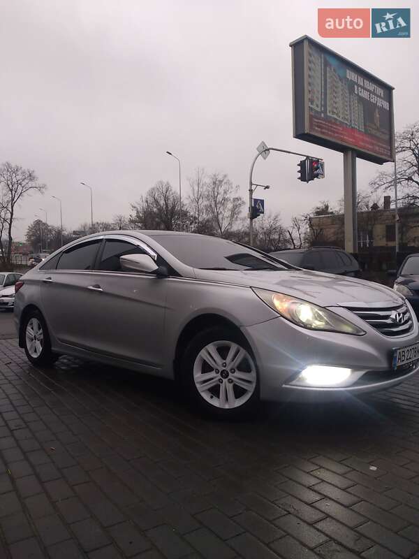 Hyundai Sonata 2013