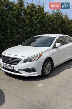 Седан Hyundai Sonata 2015 в Горішніх Плавнях