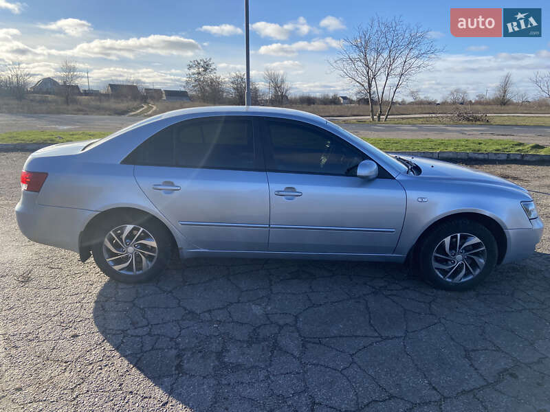 Седан Hyundai Sonata 2007 в Кременчуге