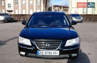 Седан Hyundai Sonata 2010 в Каменском