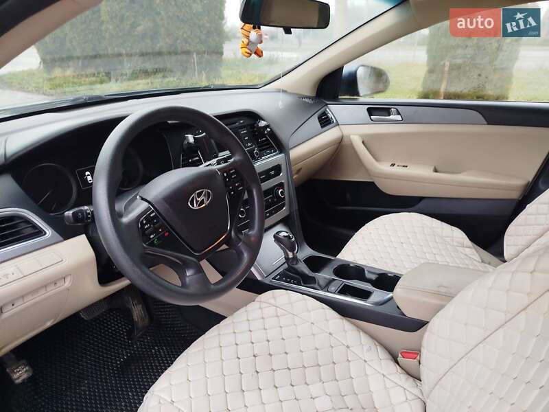Седан Hyundai Sonata 2016 в Почаеве