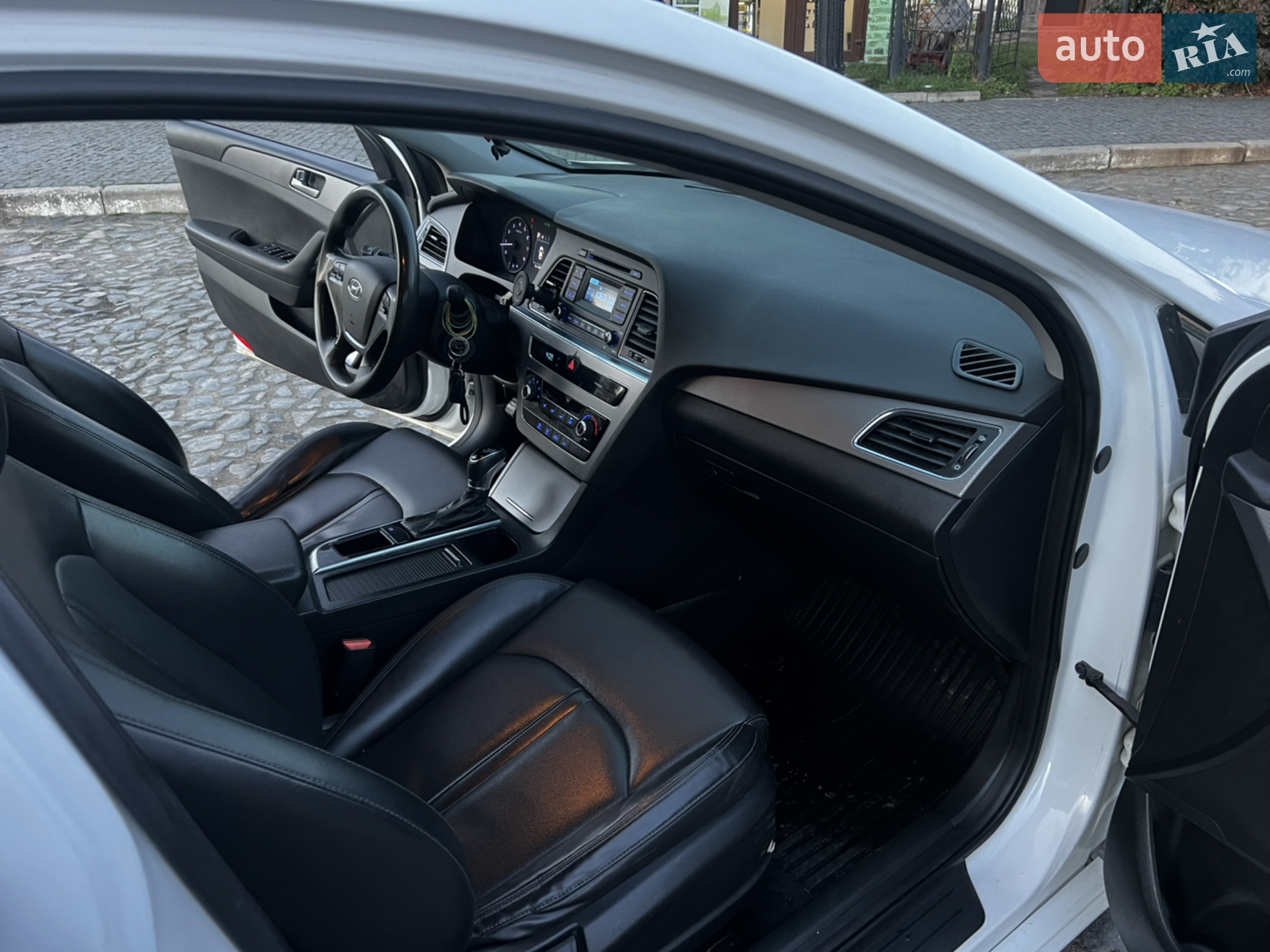 2016 Hyundai Sonata - мініатюра 23