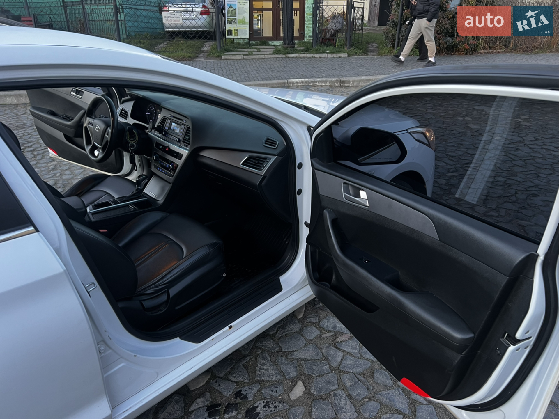 2016 Hyundai Sonata - мініатюра 24